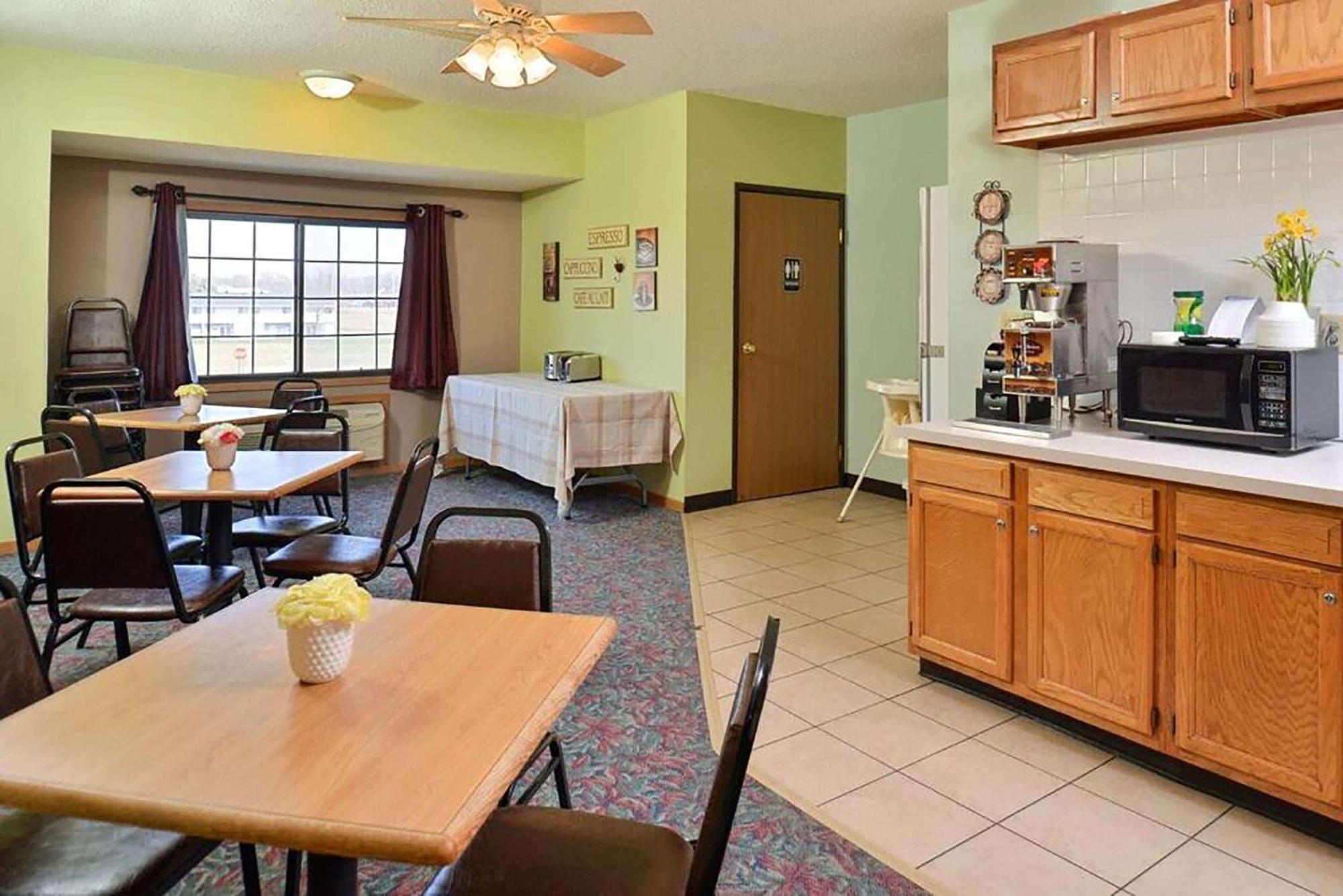 Sauk River Inn & Suites, A Travelodge By Wyndham Sauk Centre Luaran gambar